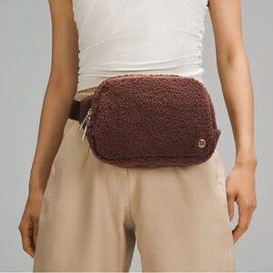 NWT Lululemon Everywhere Belt Bag Large 2L *Fleece - Brown Earth/Gold
